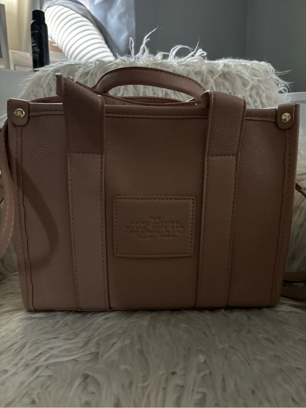 Marc Jacobs The Tote Bag in light brown with white logo